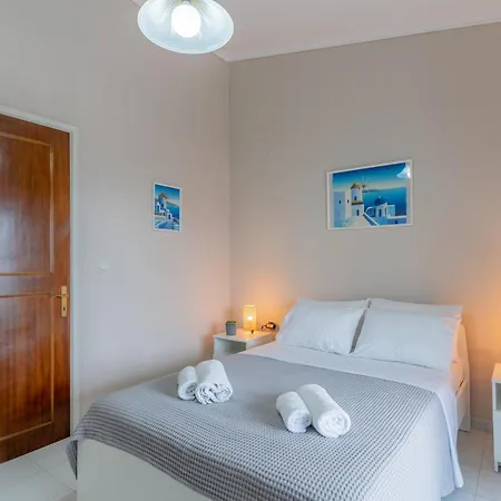 Beachfront Bliss By Halu! Spacious Nea Skioni