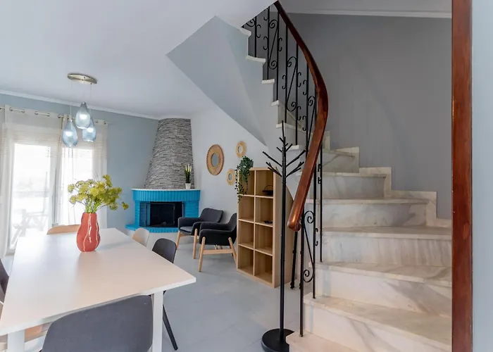 Beachfront Bliss By Halu! Spacious